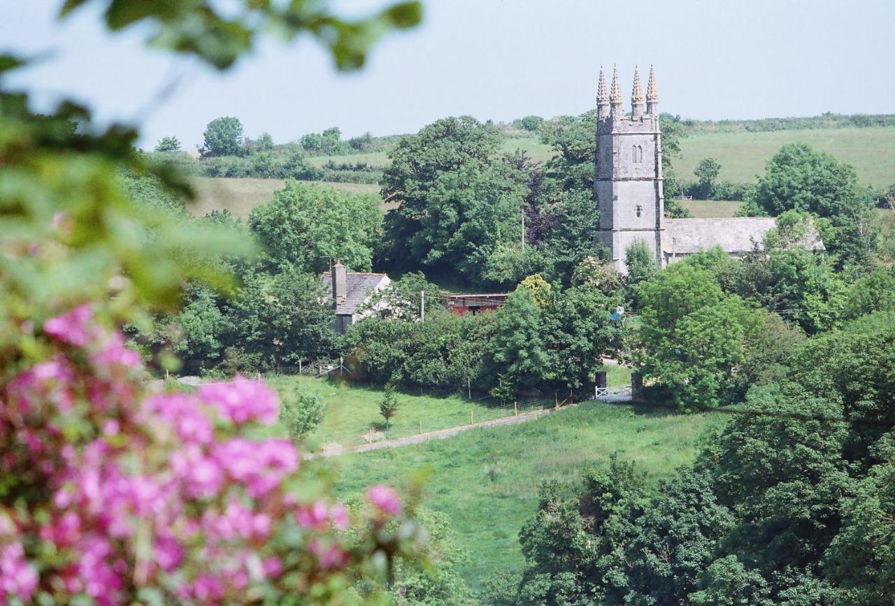 Devon Country Paradise ทาวิสต็อก ภายนอก รูปภาพ